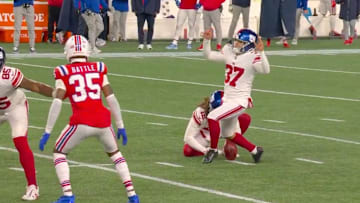 Younghoe Koo had everyone laughing with his botched field goal attempt in the Giants' loss to the Patriots. 