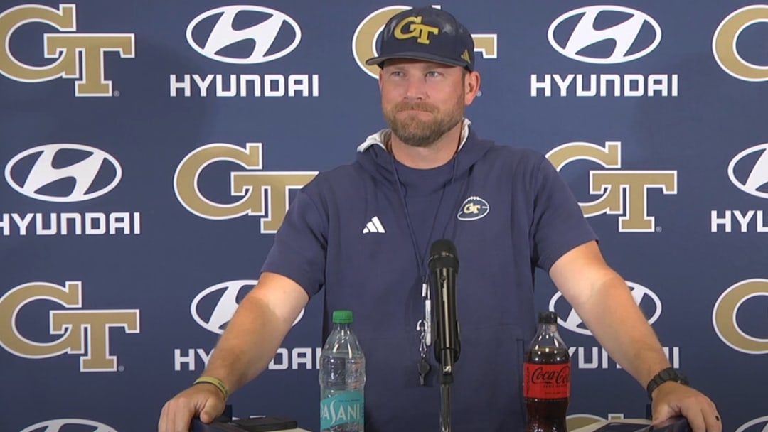 Defensive Coordinator Blake Gideon 