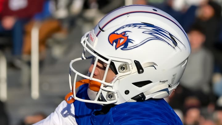 Graham-Kapowsin maintained its status as the No. 1 team in Washington and moved up to No. 4 in the Northwest Region rankings.