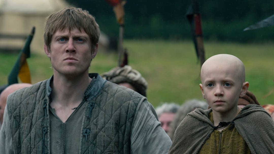 Peter Claffey (Dunk) and Dexter Sol Ansell (Egg) in A Knight of the Seven Kingdoms. Peter Claffey (Dunk) and Dexter Sol Ansell (Egg) in A Knight of the Seven Kingdoms.