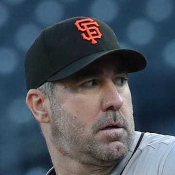 San Francisco Giants starting pitcher Justin Verlander (35) delivers a pitch against the Pittsburgh Pirates during the first inning at PNC Park on Aug 4. 