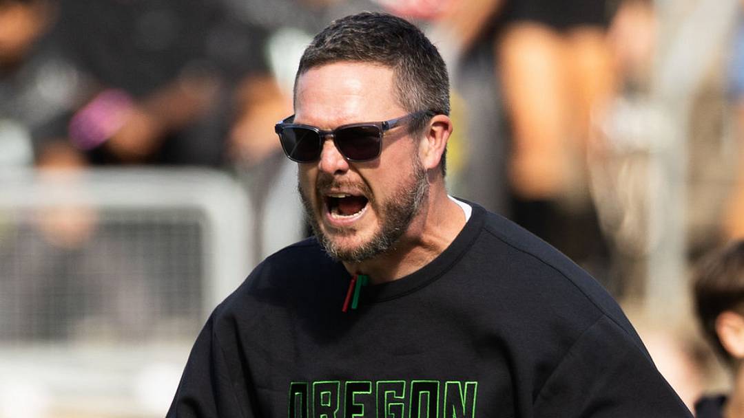 Oregon coach Dan Lanning