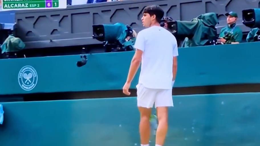 Sunday's Carlos Alcaraz-Jannik Sinner men's Wimbledon final had a brief delay because of a champagne cork. | @ESPN