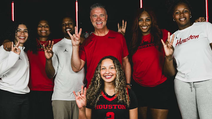 Alyvia McCorkle, who recently completed her junior season at Bettendorf, committed to Houston to play basketball. Alyvia McCorkle, who recently completed her junior season at Bettendorf, committed to Houston to play basketball.