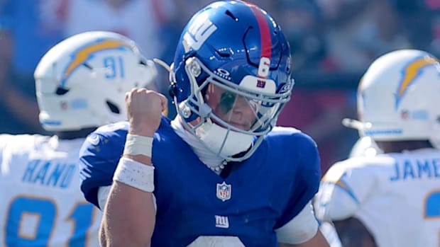 Chicago Bears quarterback Caleb Williams New York Giants  Jaxson Dart Seattle Seahawks Sam Darnold NFL USC Trojans football