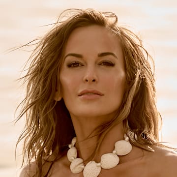 Jena Sims was photographed by Yu Tsai in Mexico.