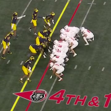 New Mexico totally fooled the Michigan defense on this play. 