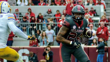 Oklahoma running back Xavier Robinson