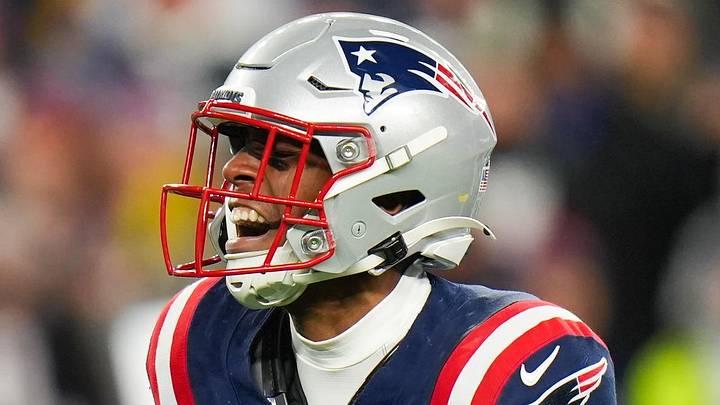 Jan 11, 2026; Foxborough, MA, USA; New England Patriots safety Craig Woodson (31) celebrates a defensive stop during the second quarter against the Los Angeles Chargers in an AFC Wild Card Round game at Gillette Stadium. Mandatory Credit: David Butler II-Imagn Images