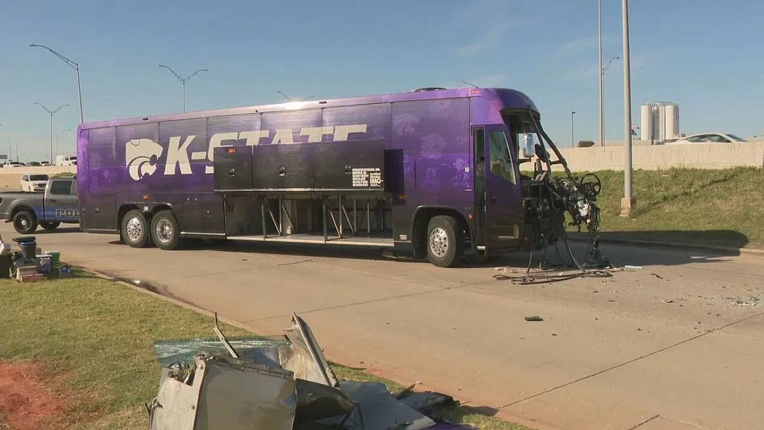 Kansas State team bus involved in crash in southeast Oklahoma City.