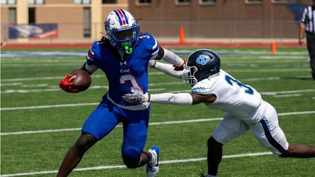 Hutchinson (Kan.) Community College running back Waymond Jordan