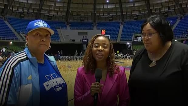 HBCU Legends Yolanda Laney (l) and Patricia Hoskins (r) join Symone Stanley (m) at the 2025 Women's HBCU All-Star Game.