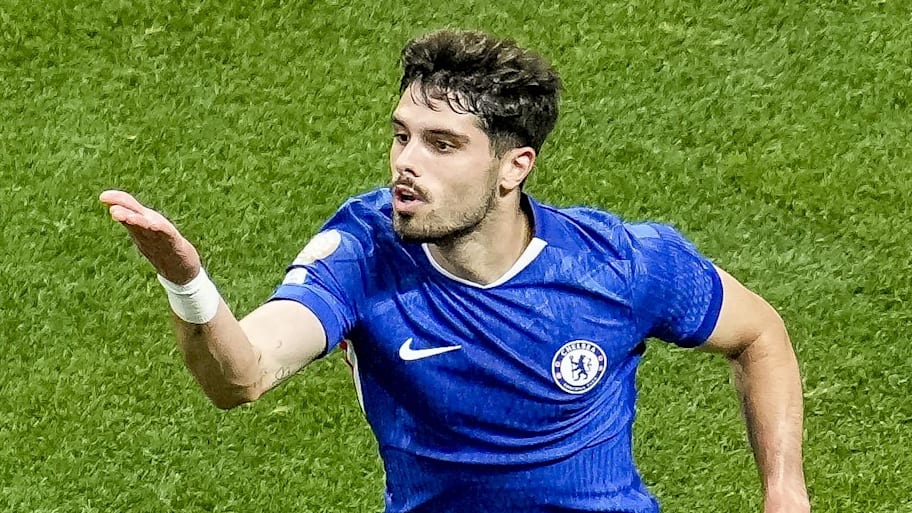 Pedro Neto scored the game-winner in a comfortable Chelsea victory in the Club World Cup. | Dale Zanine-Imagn Images