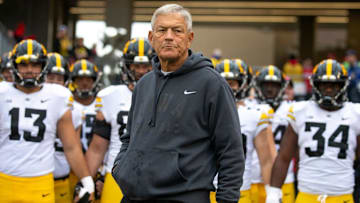Iowa Hawkeyes head coach Kirk Ferentz