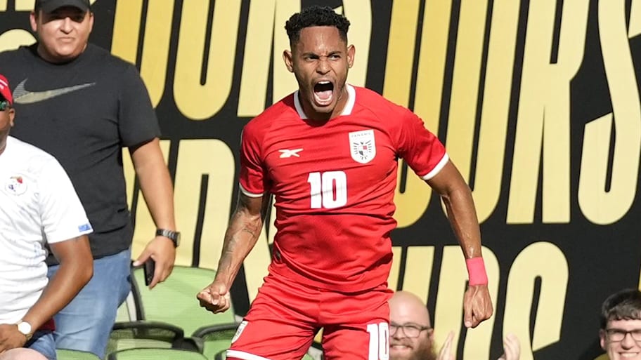 Panama's Ismael Diaz