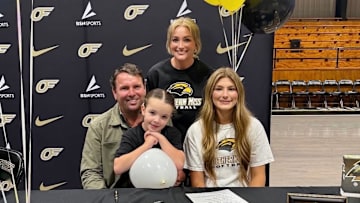 Maddie Watson, Jamie Lynn Spears, and family.