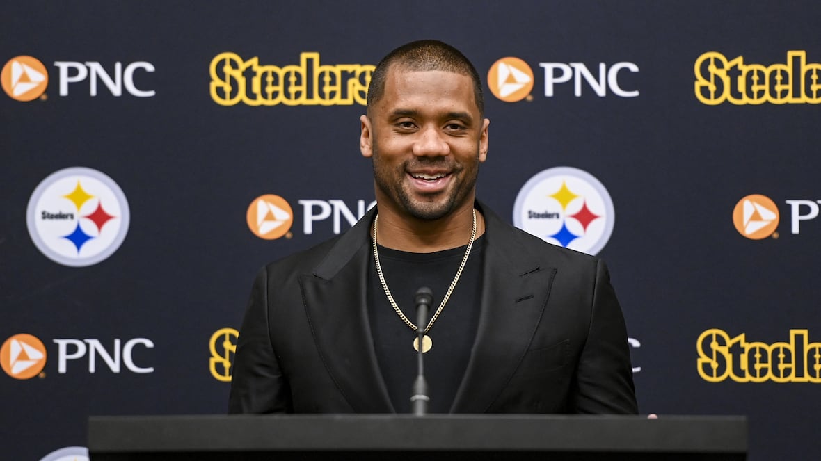 New Steelers QB Russell Wilson to Pitch First at Pirates Game