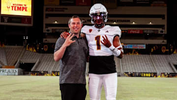Arizona State's top 2025 football recruit, Cameron Dyer (1), injured his knee in November.
