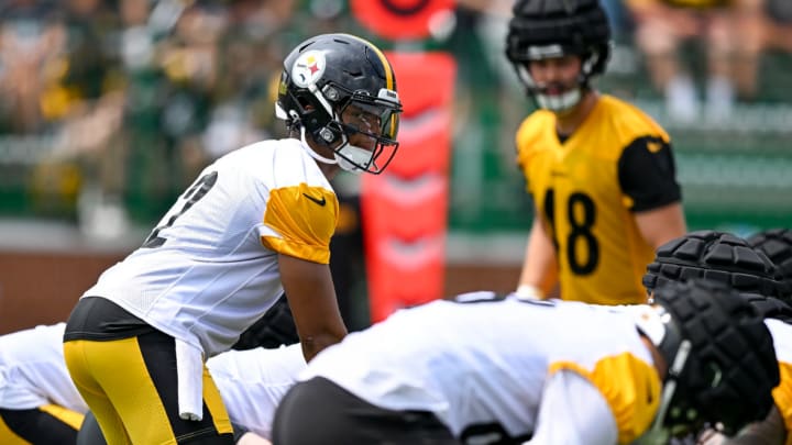 Pittsburgh Steelers quarterback Justin Fields at training camp