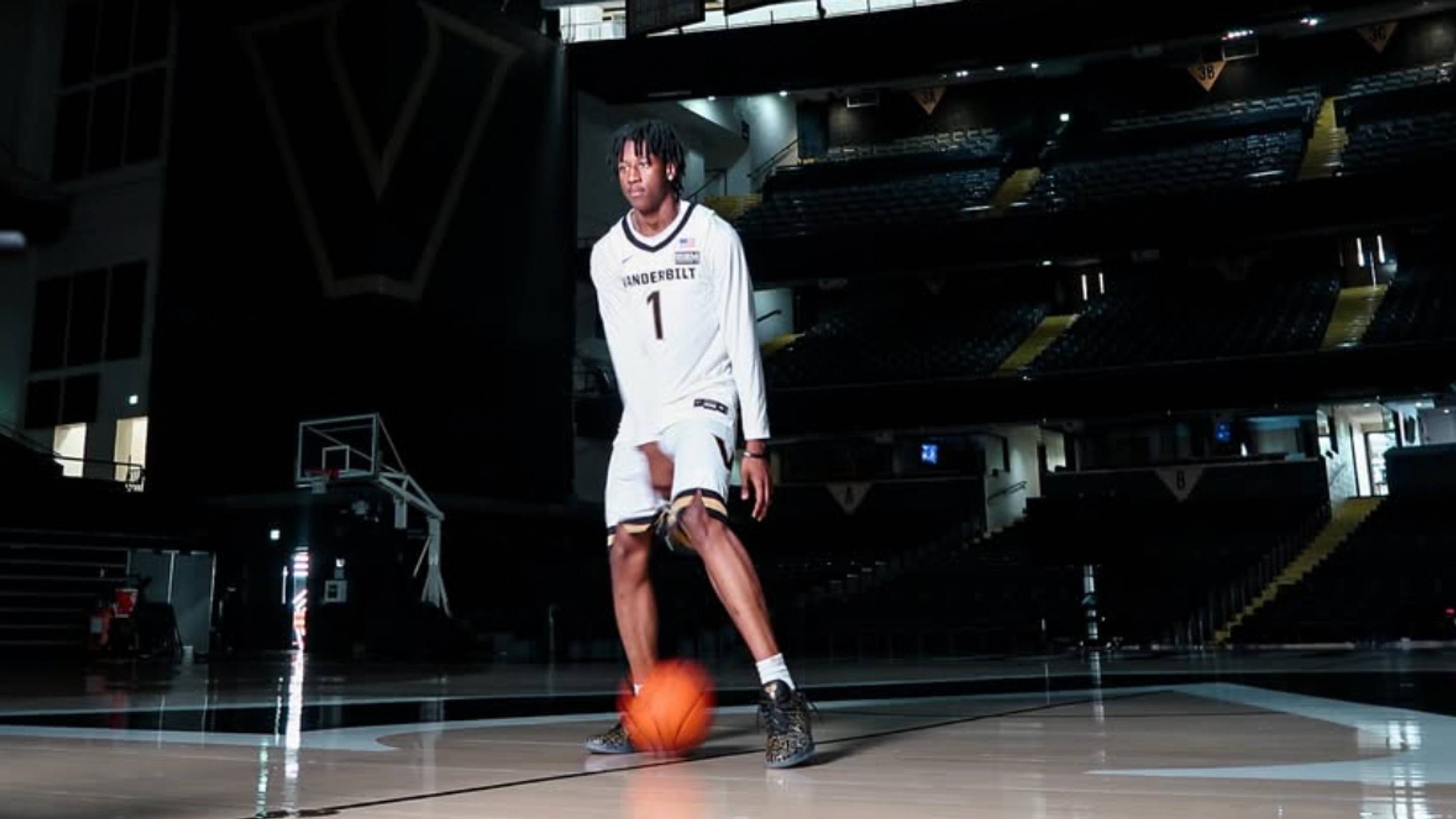 Mark Byington Updates Health Statuses of Vanderbilt Basketball's Gabe Nesmith and TO Barrett