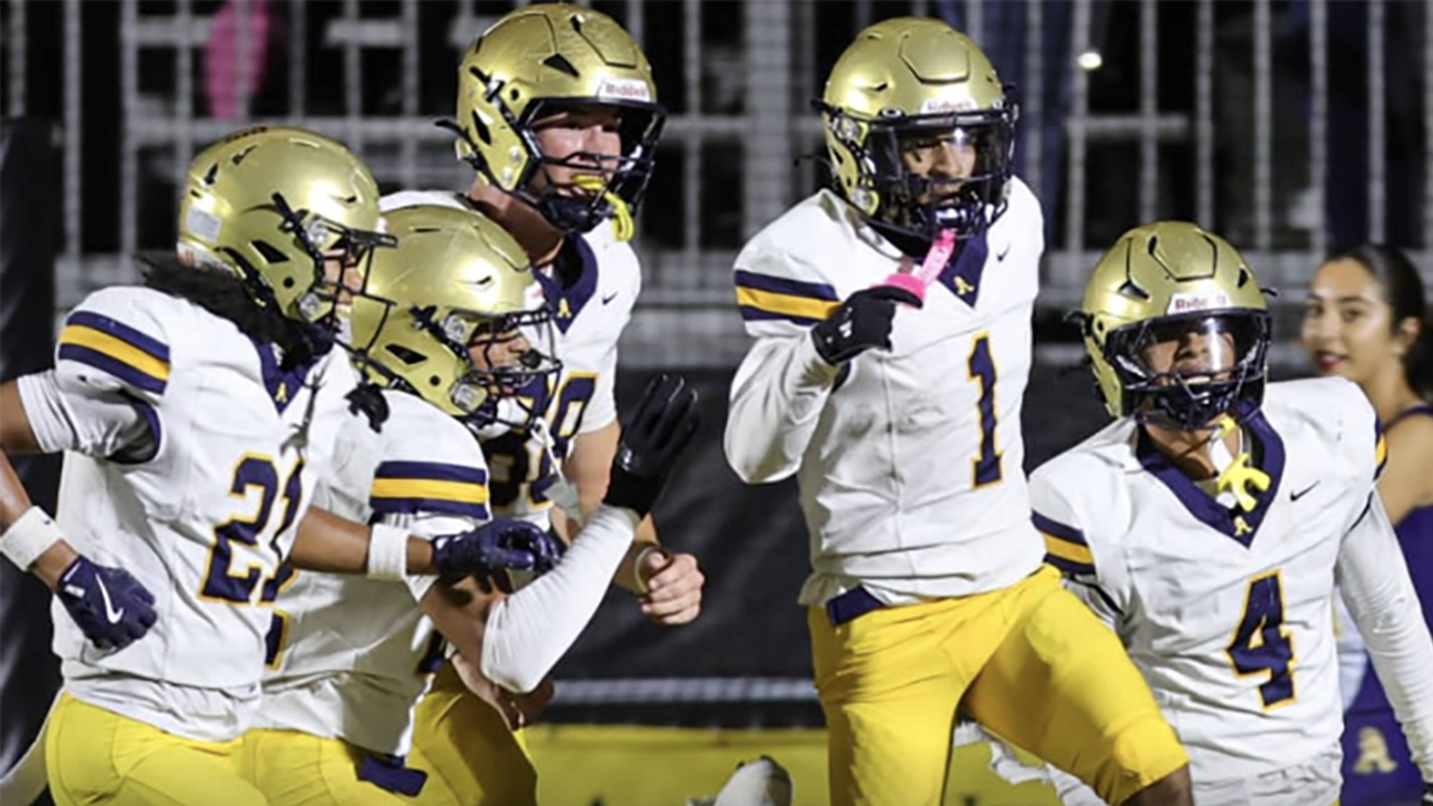 St. Thomas Aquinas Rallies Past Chaminade-Madonna 21-20: 5 Telling Facts
