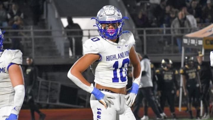 Highland Home (Ala.) HS edge and Louisville target C.J. May