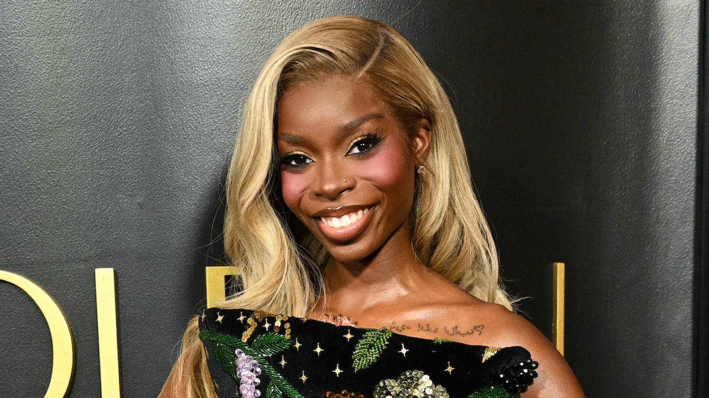 Olandria Carthen Reflects on What 2025 Taught Her in Stylish Throwback Photo Drop