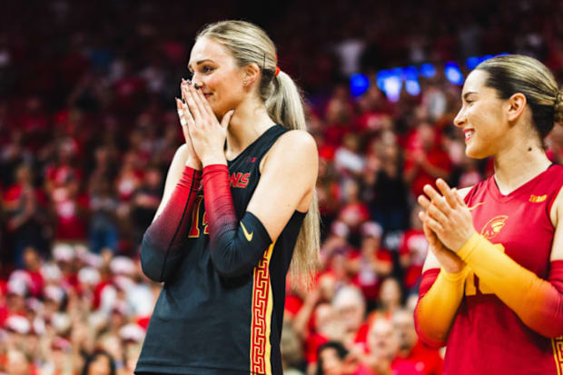 Former Nebraska volleyball outside hitter Ally Batenhorst becomes emotional in her return to Lincoln with USC.