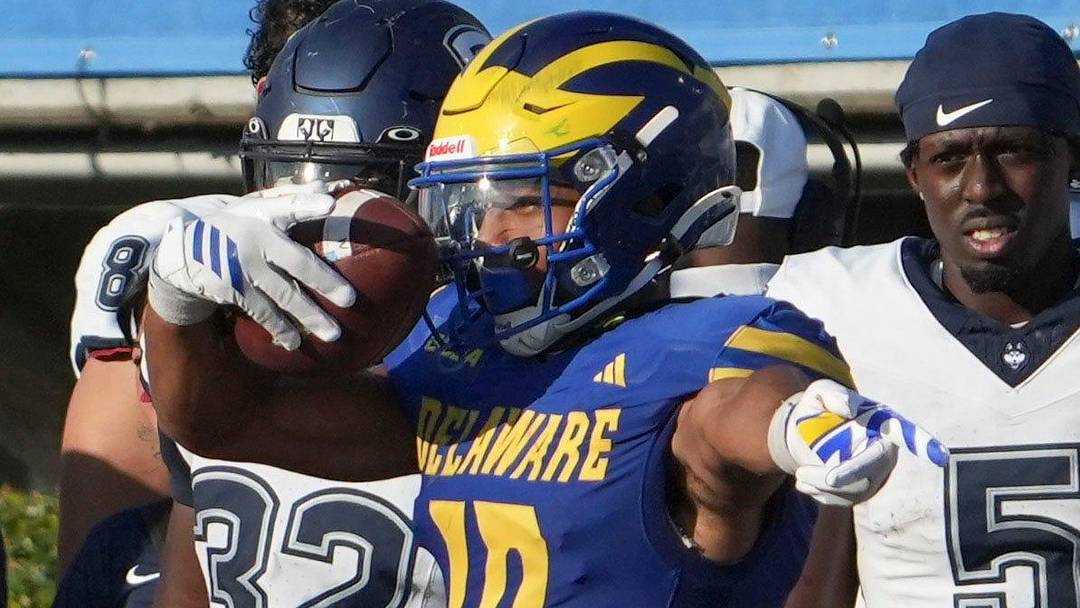 Delaware receiver Kyre Duplessis.