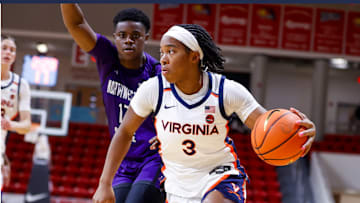 Gabby White Drives to the Hoop vs Northwestern State