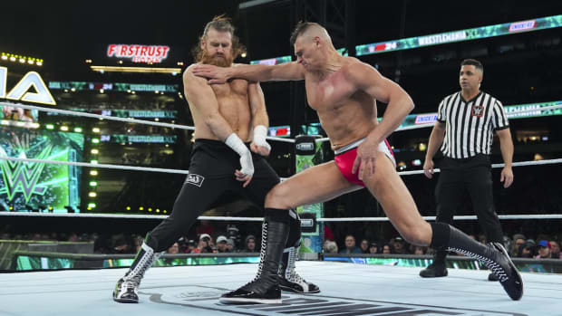 Gunther chops Sami Zayn at WrestleMania 40