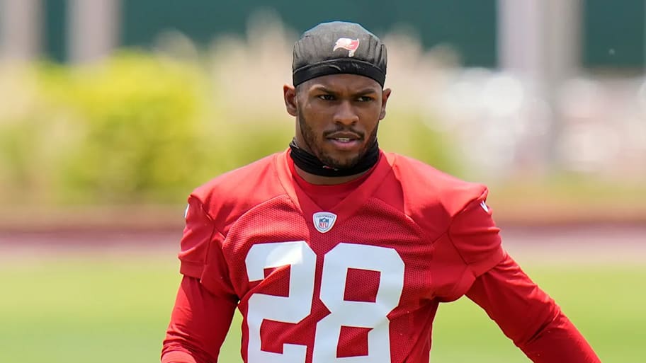 Buccaneers safety Shilo Sanders looks during rookie minicamp Friday, May 9, 2025, in Tampa, Florida. | (AP Photo/Chris O'Meara)