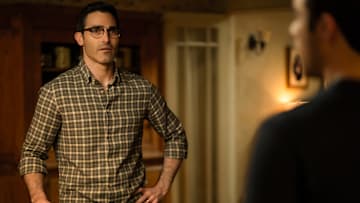 Superman & Lois -- “A Regular Guy” -- Image Number: SML407a_0333r -- Pictured (L-R): Tyler Hoechlin as Clark Kent -- Photo: Colin Bentley/The CW -- © 2024 The CW Network, LLC. All Rights Reserved.