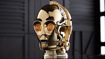 Star Wars: Galactic Archive Series C-3PO Premium Electronic Head. Image Credit: StarWars.com