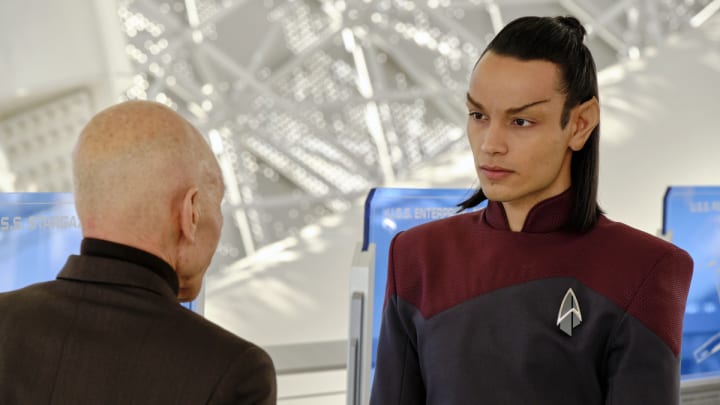 Pictured: Sir Patrick Stewart as Jean-Luc Picard and Evan Evagora as Elnor of the Paramount+ original series STAR TREK: PICARD. Photo Cr: Trae Patton/Paramount+ ©2022 ViacomCBS. All Rights Reserved.