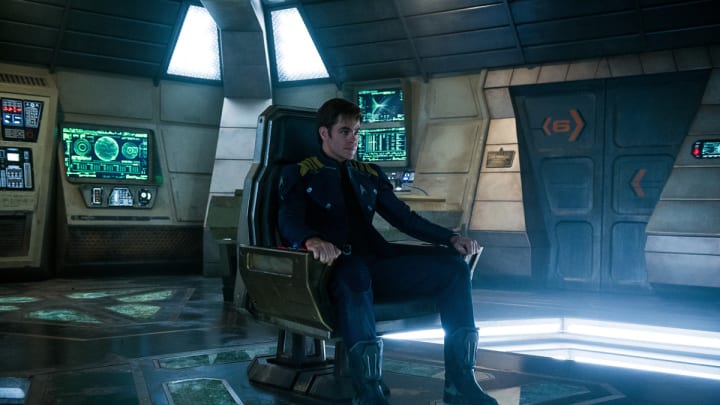 Nov. 1, STAR TREK BEYOND, 8:00-11:00 PM, ET/PT CBS announces the return of the CBS SUNDAY NIGHT MOVIES on Oct. 4, with six fan-favorite films from the Paramount Pictures library, including three "back to school"-themed comedies, FERRIS BUELLER'S DAY OFF, OLD SCHOOL and CLUELESS; a thriller just in time for Halloween, SCREAM; an out-of-this-world action adventure, STAR TREK BEYOND; and a comedy to enjoy during Thanksgiving weekend, COMING TO AMERICA. The first five movies will air on consecutive