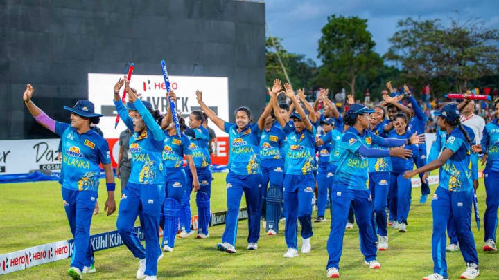 Sri Lanka Women's team take a victory lap after the Asia Cup win