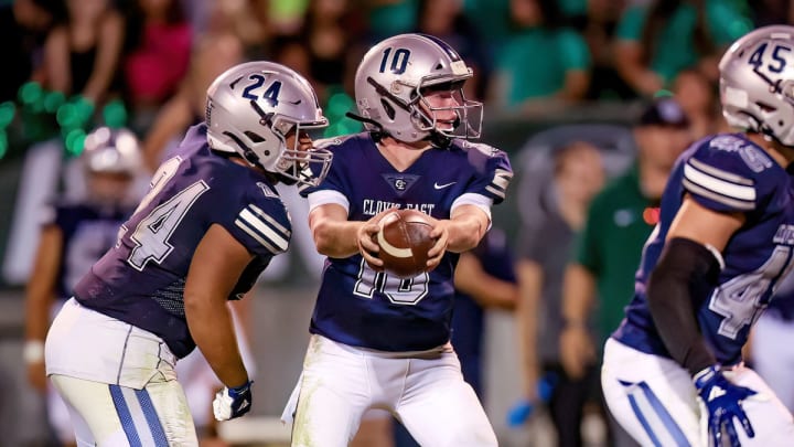 Clovis East quarterback Tyus Miller tossed 43 touchdowns during his junior season