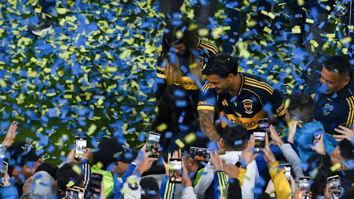 Leandro Paredes fue recibido por 50 mil personas en La Bombonera. Boca se entregó al campeón del mundo. Leandro Paredes fue recibido por 50 mil personas en La Bombonera. Boca se entregó al campeón del mundo.