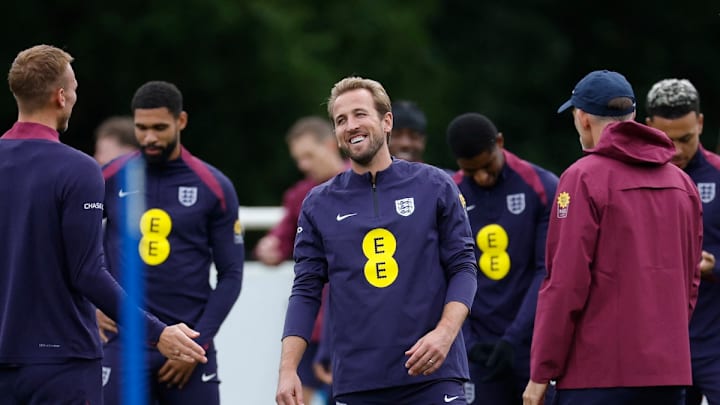 Harry Kane, delantero de Inglaterra, durante el entrenamiento. El equipo de la rosa es líder de su grupo y visita a Serbia.