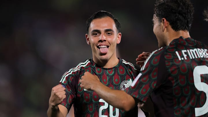 Hugo Camberos anotó doblete para confirmar la victoria de México. Hugo Camberos anotó doblete para confirmar la victoria de México.