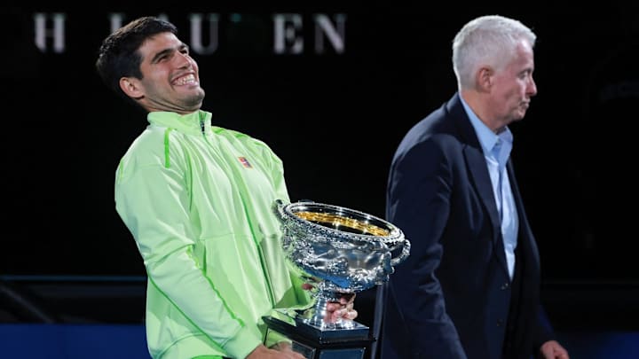 Carlos Alcaraz celebra el título del Abierto de Australia