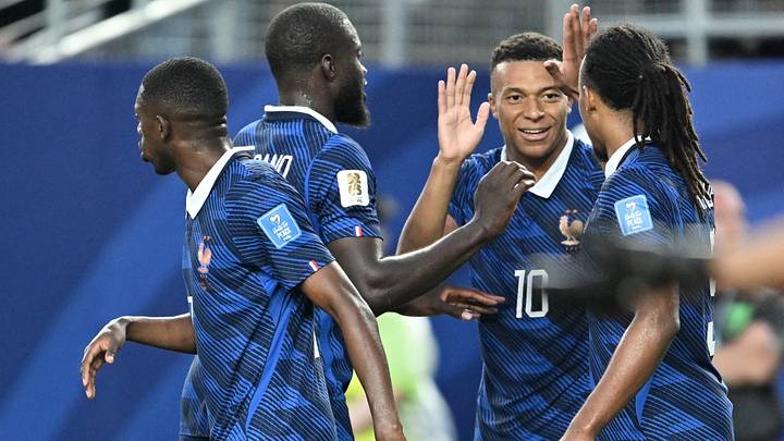 Mbappé sigue imparable: Francia clasifica y el francés acecha récord de Messi Mbappé sigue imparable: Francia clasifica y el francés acecha récord de Messi