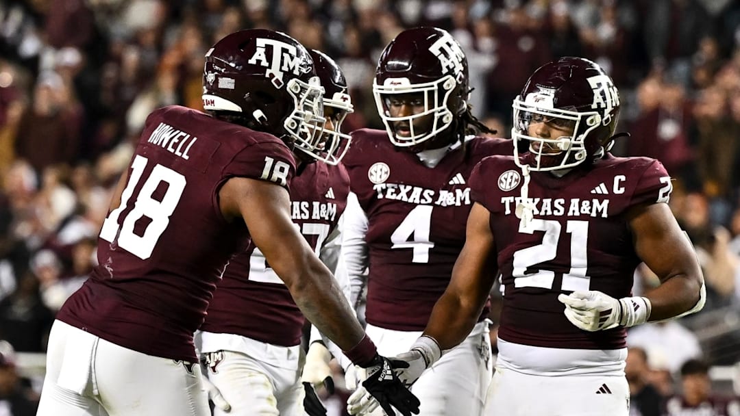 Texas A&M Aggies linebacker Taurean York (21) reacts against the Texas Longhorns at Kyle Field on Nov. 30, 2024.
