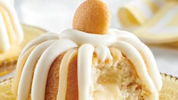 Banana Pudding Cake (Made with Mini NILLA Wafers)