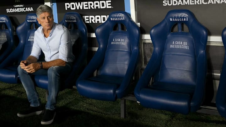 Cuando Renato Gaúcho anunció su inesperada renuncia como DT del Fluminense dijo: "Las redes sociales acabaron con el futbol". Cuando Renato Gaúcho anunció su inesperada renuncia como DT del Fluminense dijo: "Las redes sociales acabaron con el futbol".