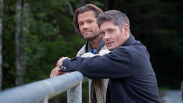 Supernatural -- "Carry On" -- Image Number: SN1520D_BTS_0540r.jpg -- Pictured (L-R): Behind the scenes with Jared Padalecki and Jensen Ackles 