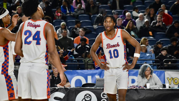 Keaundre Morris and Rainier Beach flew by Eastside Catholic in the Class 3A boys nightcap.