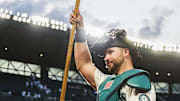 Cal Raleigh, catcher de los Marineros de Seattle, es líder de cuadrangulares en MLB
