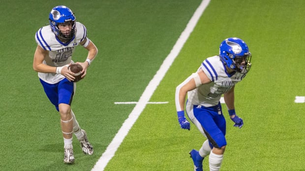 Coeur d’Alene quarterback Caden Symons